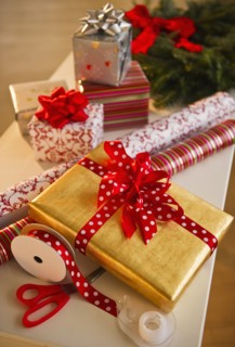 Christmas presents. Photographer: Daniel Grill
