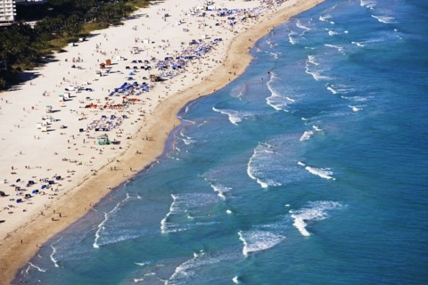 Beach. Photographer: fotog