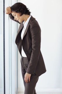 Stressed businesswoman. Photographe : momentimages