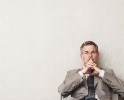 Businessman waiting. Photographe : momentimages