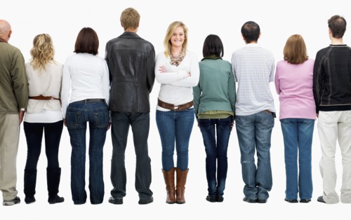 People in a line. Photographe : momentimages