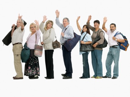 Line of people waving. Photo : momentimages