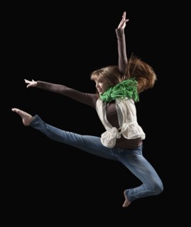 Female dancer performing lyrical dance. Photo : Mike Kemp