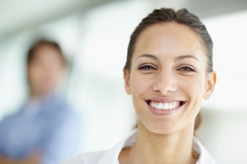 Cheerful woman. Photo : momentimages