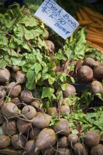 Produce display at farmer's market. Photo : Antonio M. Rosario
