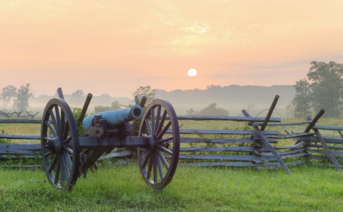 Civil war cannon.
