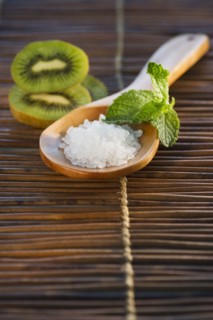 Bath salt on wooden spoon. Photo. Daniel Grill