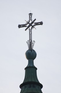 Cross of Marie-reine-du-monde cathedral. Photo : Daniel Grill