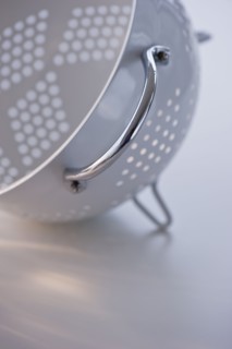 Colander. Photo : Daniel Grill