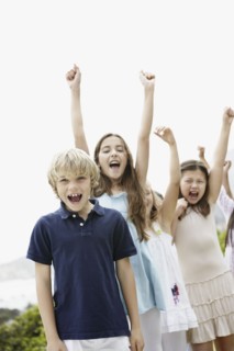 Group of happy children. Photo : momentimages