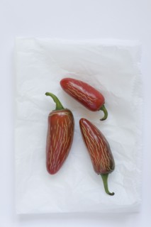 Three spicy fresno peppers. Photo : David Engelhardt
