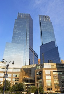 USA, New York State, New York City, Time Warner Center, low angle view. Photo : fotog
