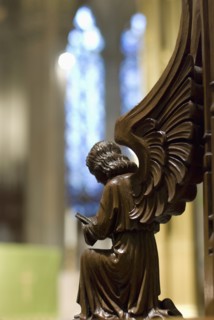 Angel statue in cathedral. Photo : Antonio M. Rosario
