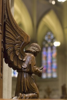 Angel statue in cathedral. Photo : Antonio M. Rosario