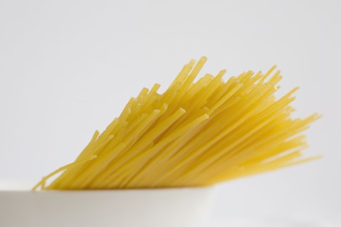 Whole wheat pasta in bowl. Photo : David Engelhardt
