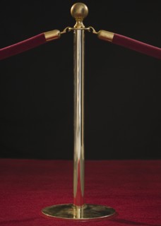 Rope barriers at red carpet event. Photo : Jamie Grill