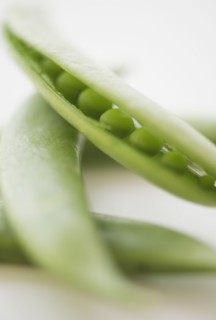 Studio shit of green peas. Photo : Jamie Grill