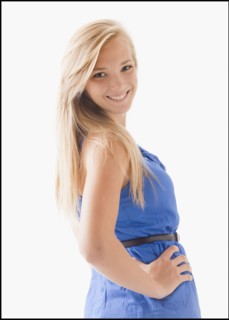 Portrait of young girl (16-17) . Photo : Mike Kemp