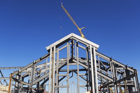 Construction frame and crane. Photo : fotog