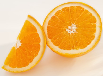 Sliced orange. Photo : Daniel Grill