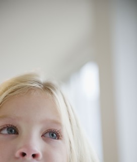 USA, New Jersey, Jersey City, Portrait of young girl (8-9). Photo : Jamie Grill Photography