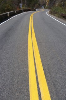 USA, New York, Bear Mountain, winding road. Photo : fotog