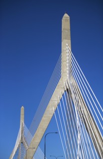 USA, Massachusetts, Boston, Leonard P. Zakim Bunker Hill Memorial Bridge. Photo : fotog