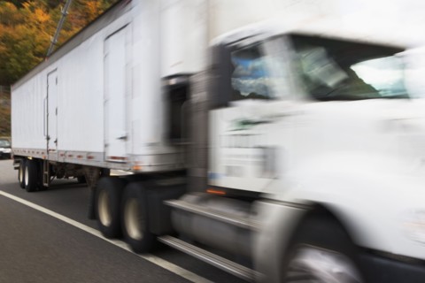 USA, New York, Bear Mountain, truck in motion. Photo : fotog
