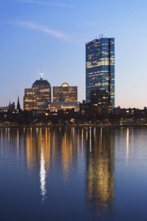 USA, Massachusetts, Boston skyline at dusk. Photo : fotog