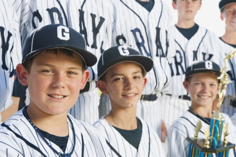 USA, California, Ladera Ranch, portrait of little league players (aged 10-11).