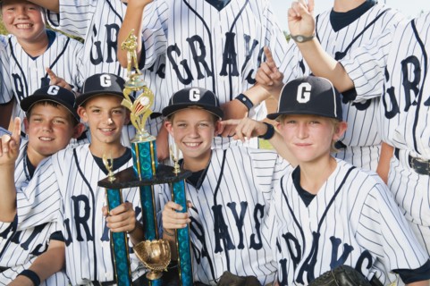 USA, California, Ladera Ranch, portrait of little league players (aged 10-11).
