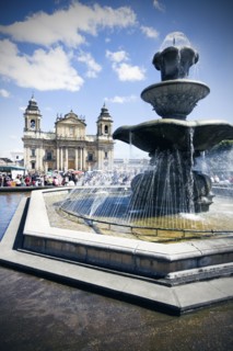 Guatemala, Guatemala City, fountain on main square. Photo : Henryk Sadura
