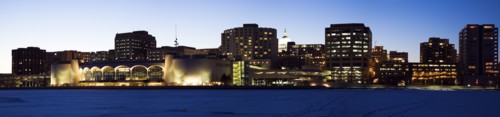 USA, Wisconsin, Madison skyline at dusk. Photo : Henryk Sadura