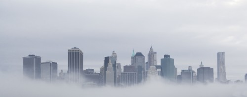 USA, New York State, New York City, Skyline in fog. Photo : fotog