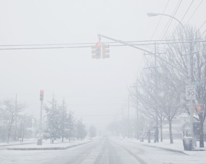 USA, New York State, Rockaway Beach, street during blizzard. Photo : Jamie Grill Photography