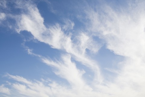 Cirrus clouds. Photo : Chris Hackett