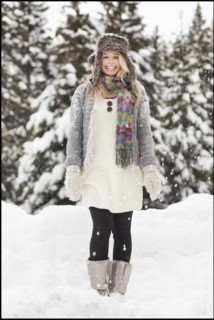 USA, Utah, Salt Lake City, portrait of young woman in winter clothing. Photo : Mike Kemp