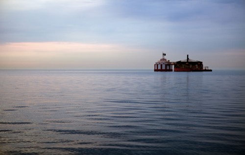 USA, Illinois, Chicago, Water pump in Lake Michigan. Photo : Henryk Sadura
