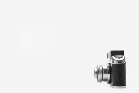 Studio shot of vintage camera. Photo : FBP