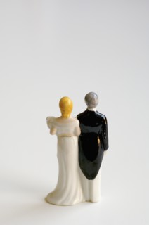 Studio shot of bride and groom figurines. Photo : Antonio M. Rosario