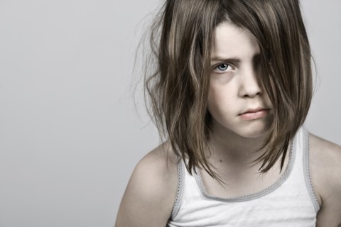 Studio shot of girl (6-7). Photo : Justin Paget