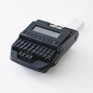 Studio shot of stenograph machine. Photo : Daniel Grill