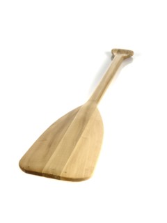 Close up of wooden paddle. Photo : David Arky