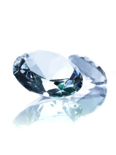 Two diamonds on white background. Photo : David Arky