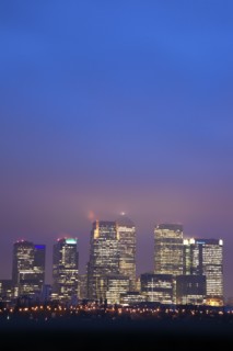 UK, London, Canary Wharf at dusk. Photo : Henryk Sadura