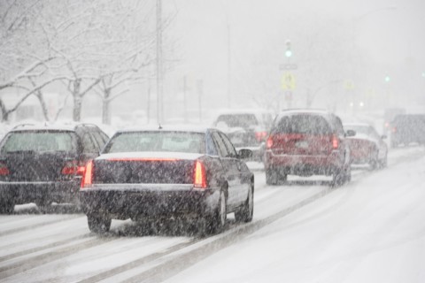 USA, New York City, traffic in blizzard. Photo : fotog