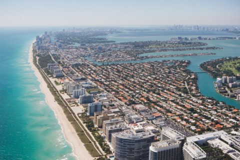 USA, Florida, Miami cityscape as seen from air. Photo : fotog