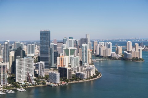 USA, Florida, Miami skyline as seen from air. Photo : fotog