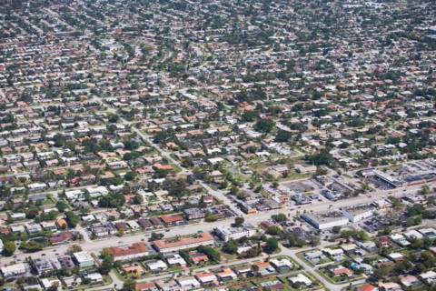 USA, Florida, Miami, Aerial view of suburban residential district . Photo : fotog
