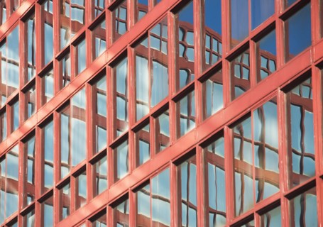 Modern glass office building. Photo: fotog